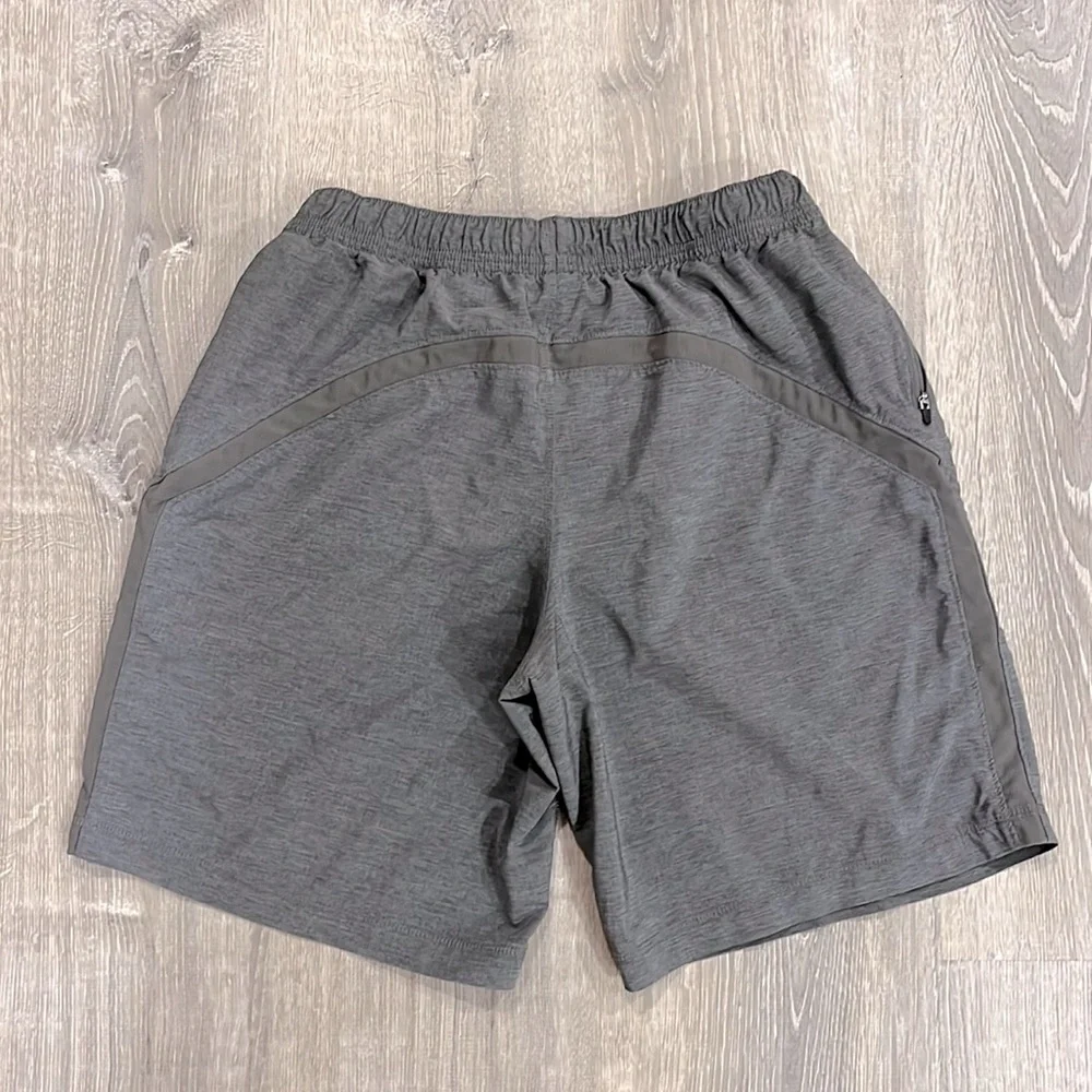 Kirkland by Costco Pace Breaker Short Linerless in Grey Crosshatch